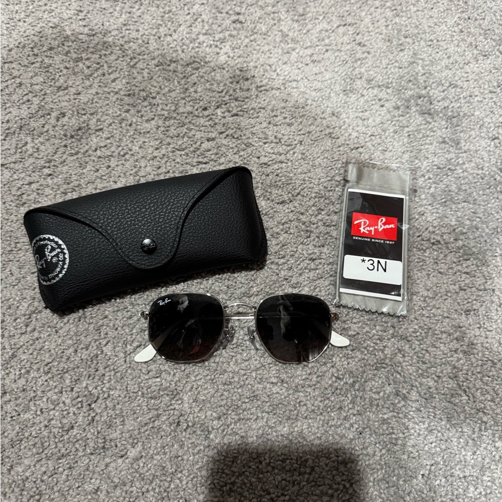 Ray-Ban Black Sunglasses with Case